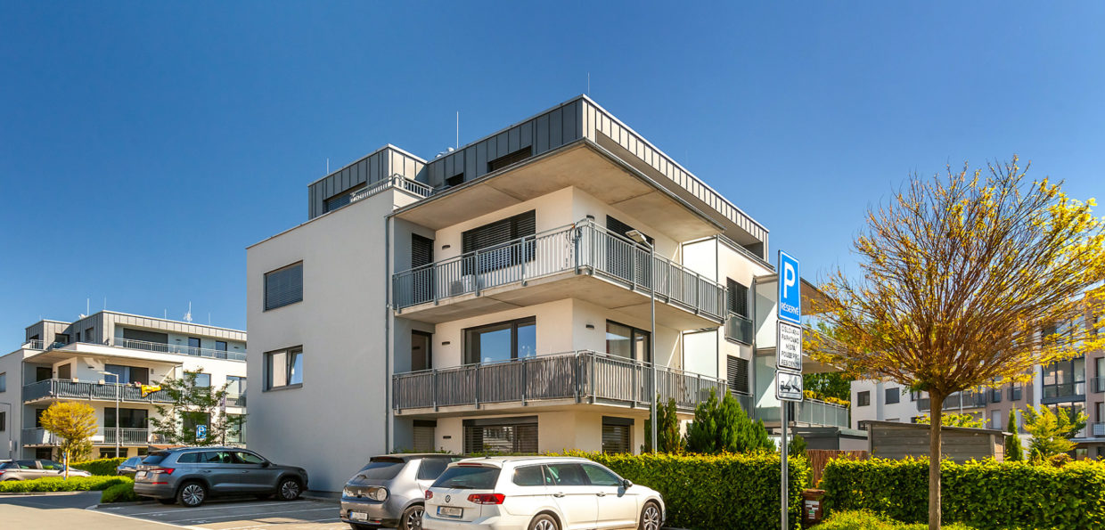 Prodej výjimečného bytu 4kk s garáží a parkovacím místem na prestižním místě v Hradci Králové