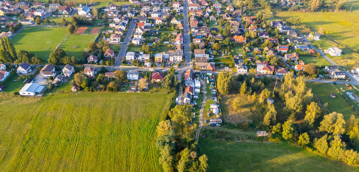 Prodej souboru pozemků 33.754 m2.